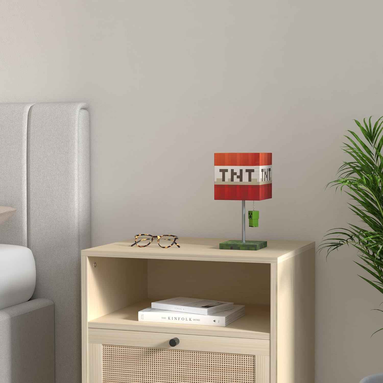 Minecraft TNT Desk Lamp โ 14-Inch LED Block with 3D Creeper Puller Light Home Decor