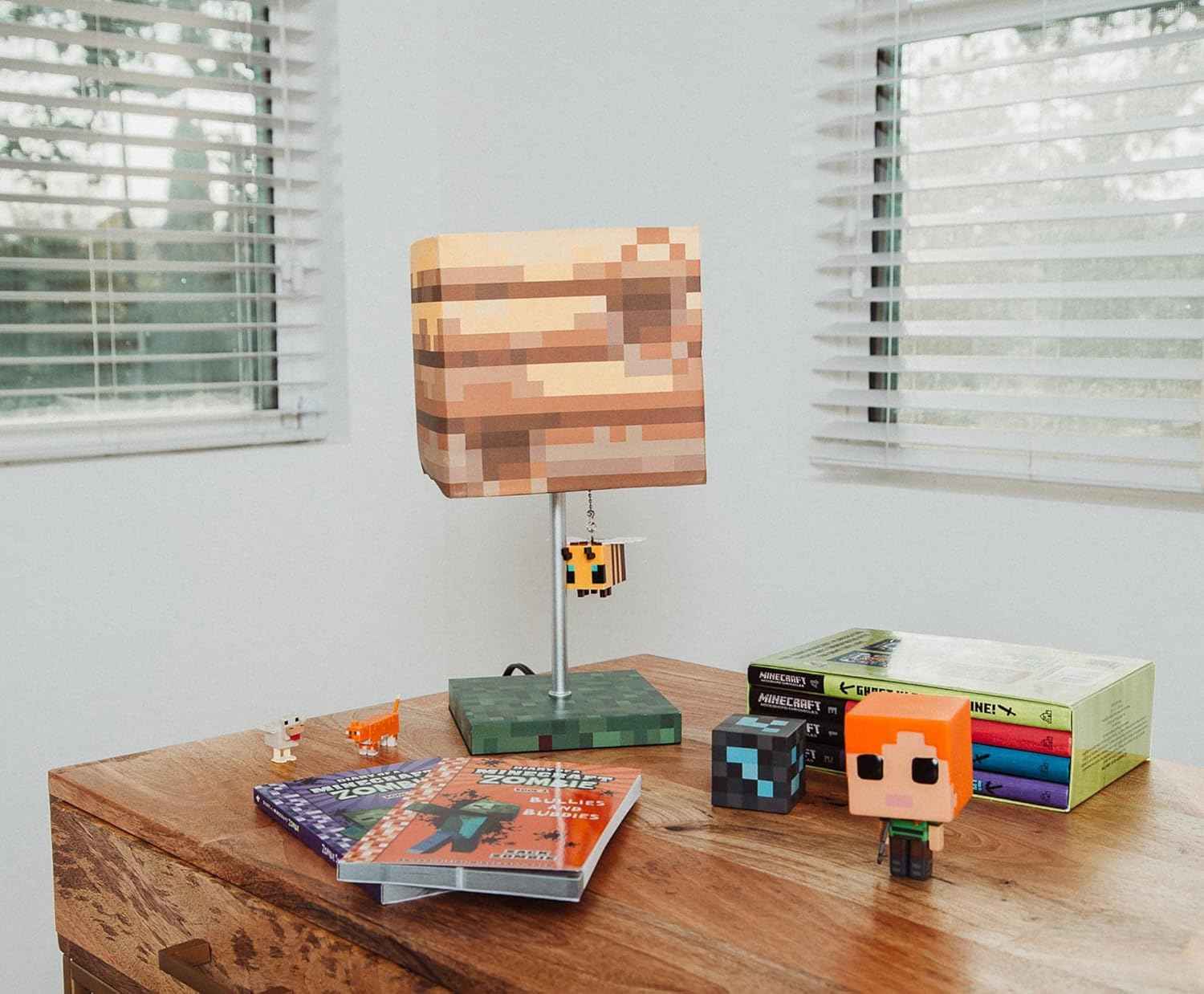 Minecraft Bee Lamp - Yellow Bee Nest Mood Light with 3D Puller | Kids Desk Lamp Home Decor