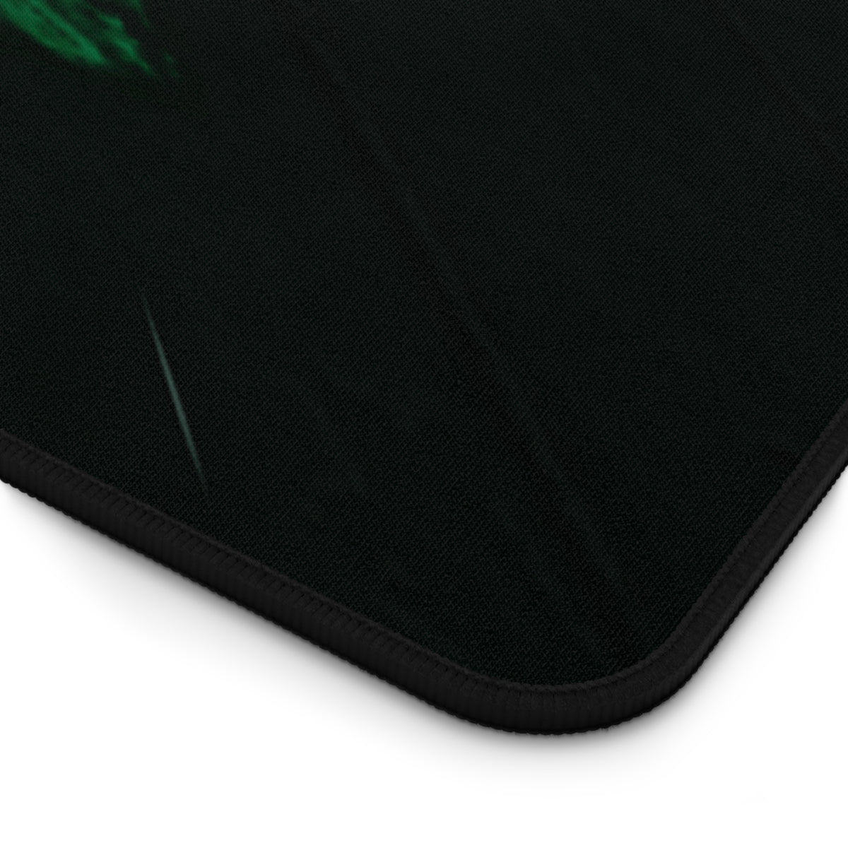 Green Brushstroke Skull Desk Mat — Pirate Gaming Mousepad