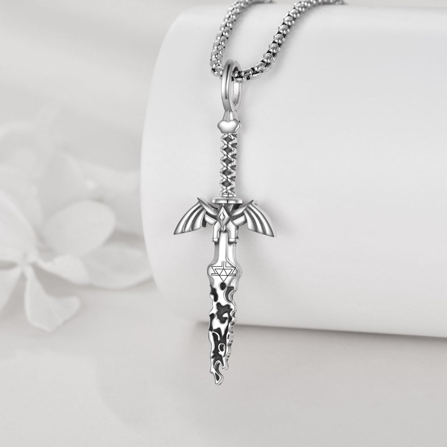 YFN Zelda Necklace Sterling Silver Triforce Pendant Zelda Jewelry Gifts for Men Women