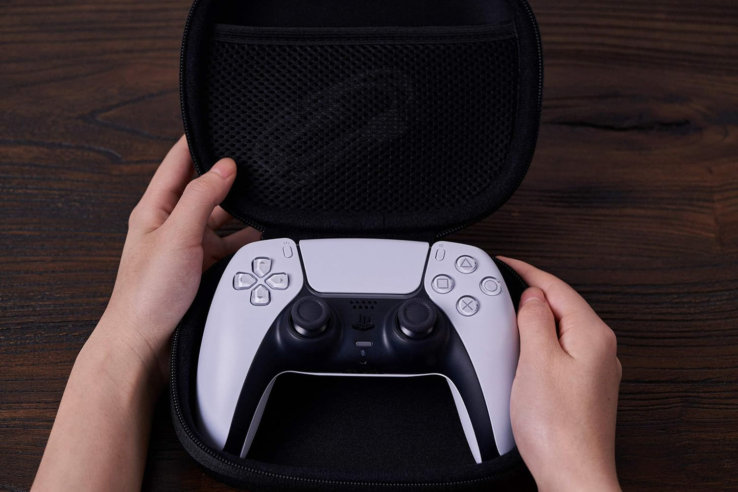 8Bitdo Classic Controller Travel Case - Pro 2, Sn30 Pro+, Switch, PS5, PS4, Xbox One & More
