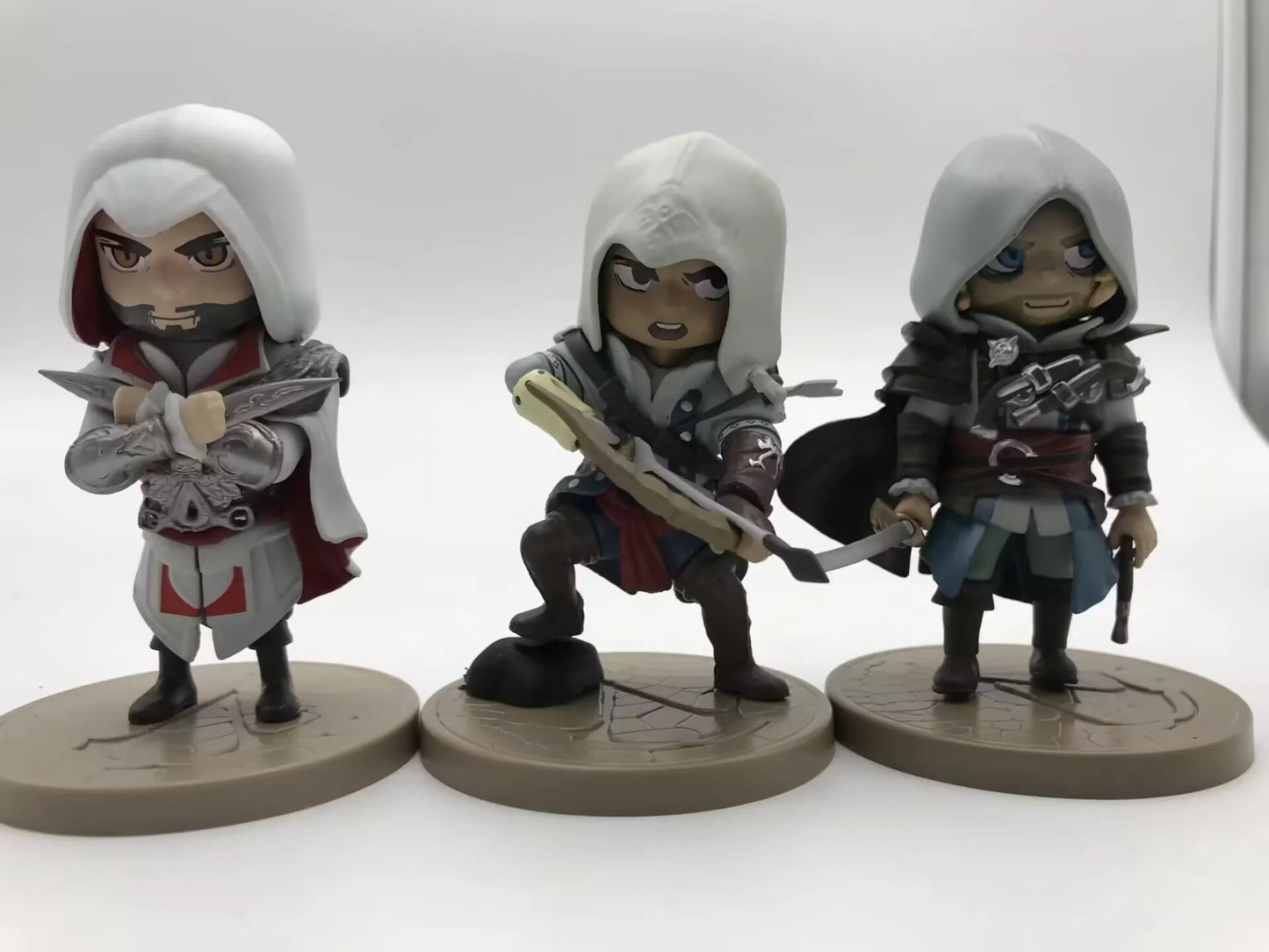 Assassin's Creed 1/12 Scale Figure - Edward, Connor, or Ezio - 12cm PVC Collectible
