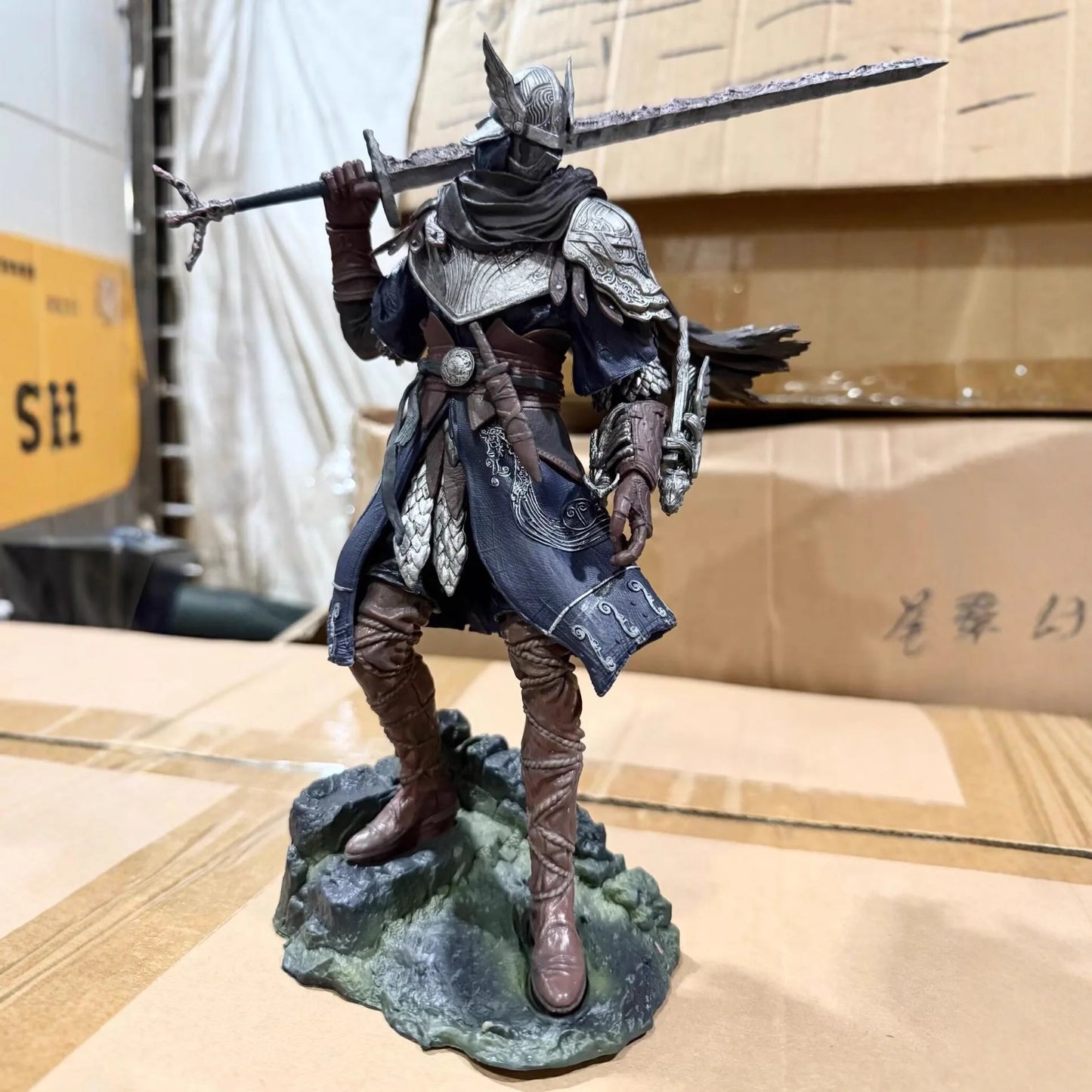 Elden Ring 24cm Wylder Figure  PVC Statue Model Doll Desk Decoration