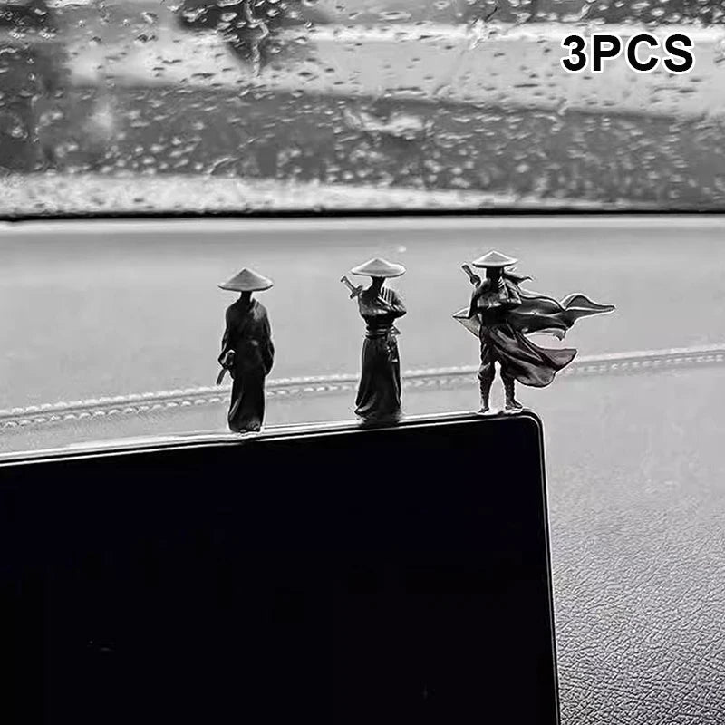 Samurai Mini Figure – Desktop & Monitor Collectible Statue