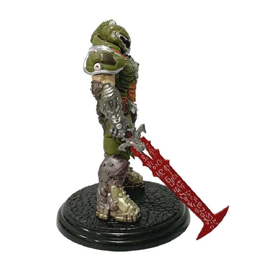 Doom Slayer Eternal Collectible Figure – 21cm PVC Demon Hunter Desktop Statue