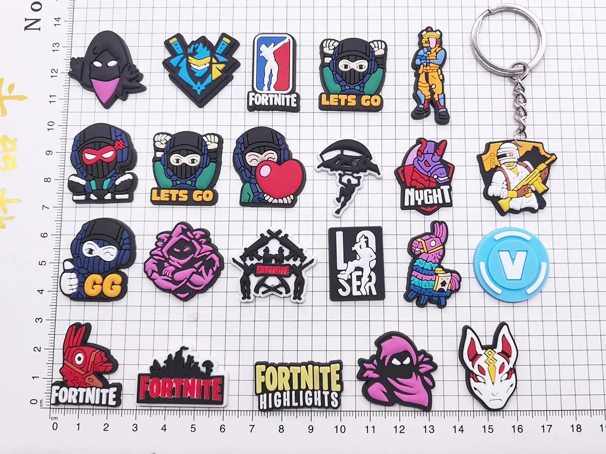 Character Keychain Collection – 32-Piece Battle Royale Charm Set