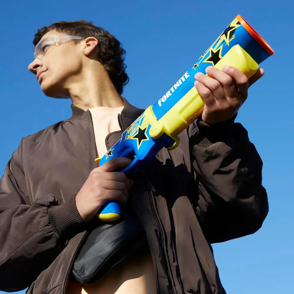 Nerf Fortnite Blaster – Half Tone Hero Wrap | Break Open Barrel, 12 Elite Darts Toy