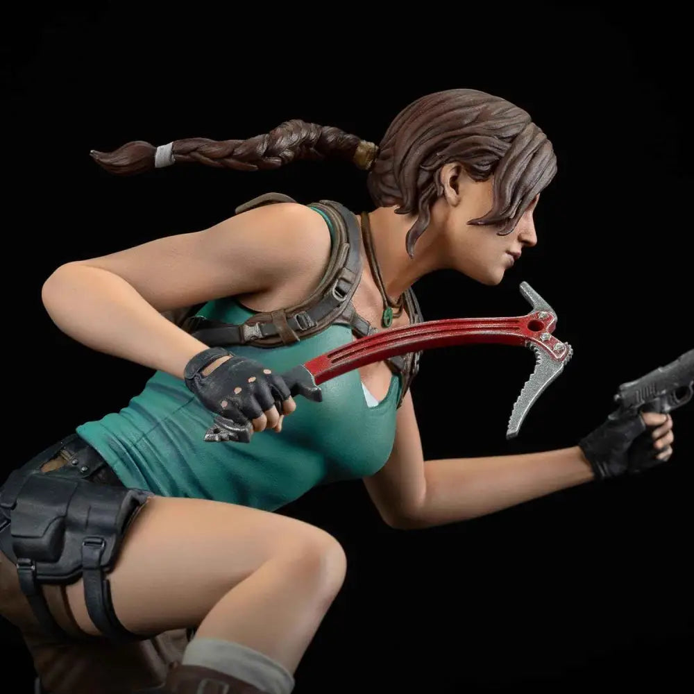Lara Croft Statue – Dark Horse Deluxe Tomb Raider PVC Collectible Figure Collectible